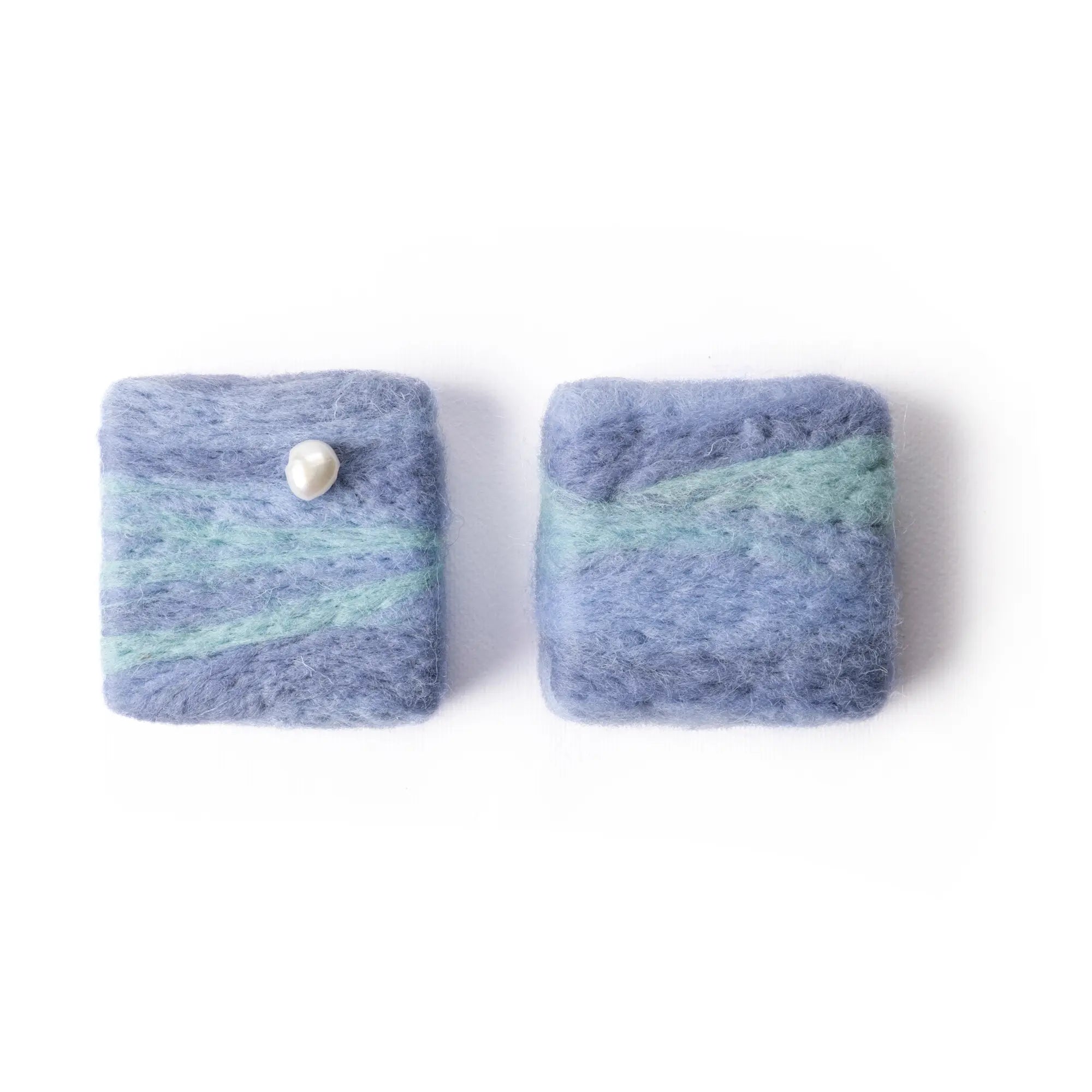 LIKE A STONE LAPIS
